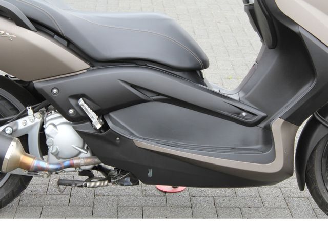 Yamaha X-Max 250 ABS +ARROW