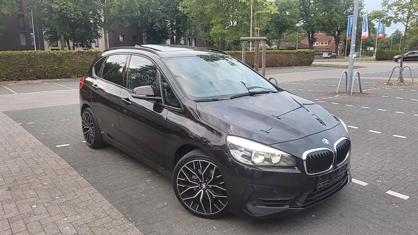 BMW PANO*AHK*KAMERA*ACC*NAVI+*MEMORY*HUD*LHz*19"Fel