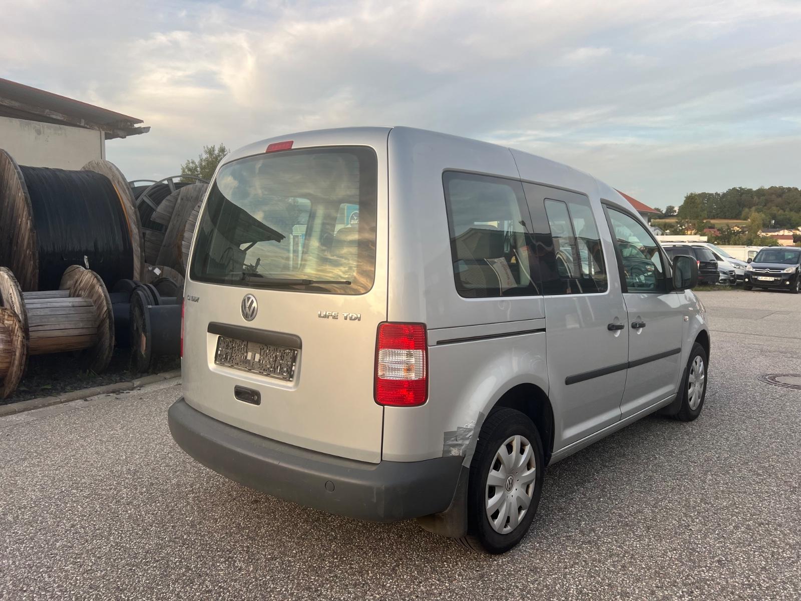 Volkswagen Caddy 2010 — photo 6