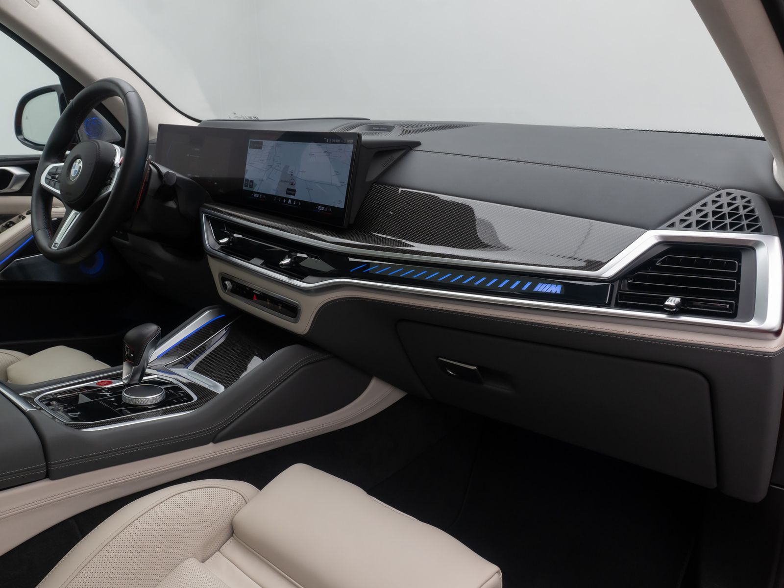 Fahrzeugabbildung BMW X5 M Competition Sky Lounge B&W Massage MegaVoll