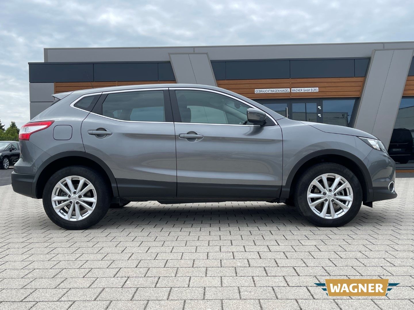 Fahrzeugabbildung Nissan Qashqai Acenta 1.6 dCi DPF Sitzheizung