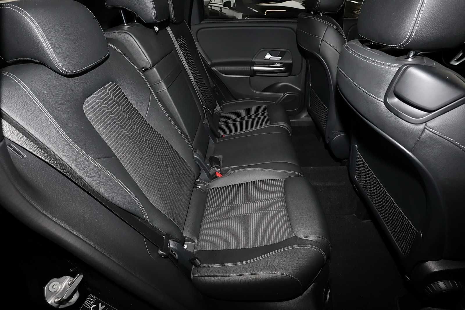 Mercedes-Benz B 180 TOTWINKEL+SPURHALTE+CARPLAY+KAMERA+LED+17" foto 6