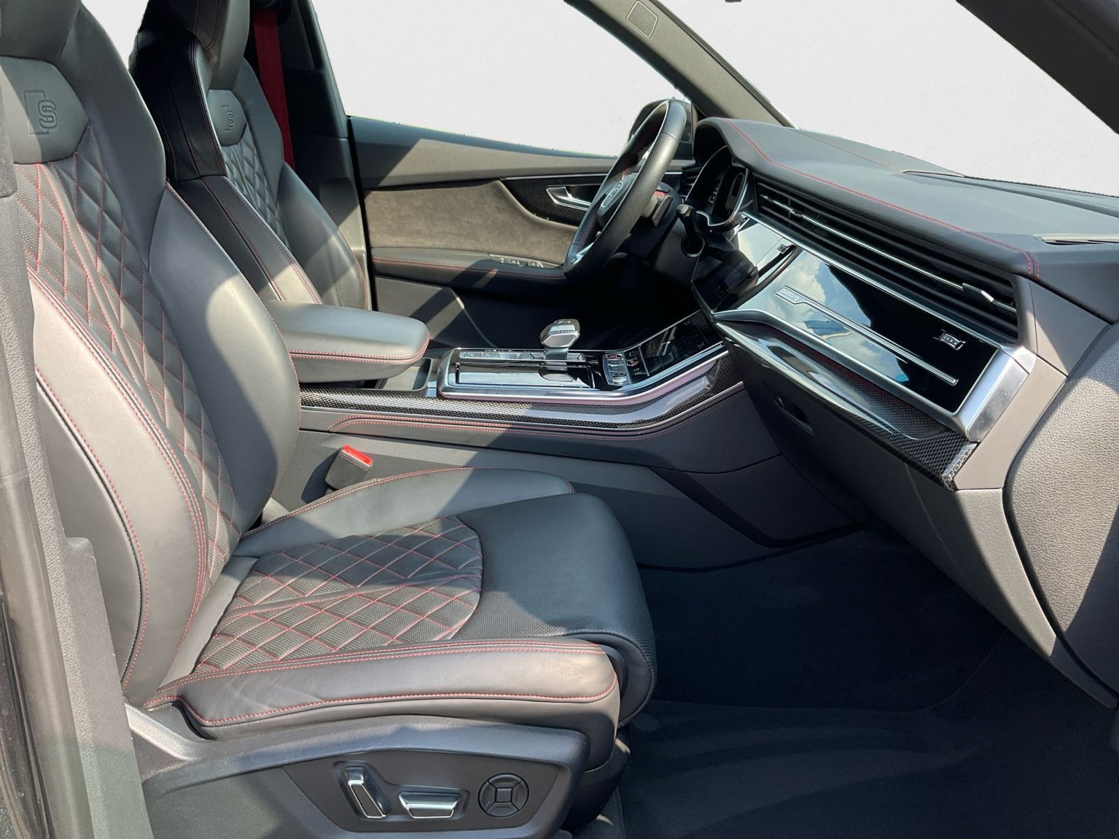 Audi SQ8 - Bild 15
