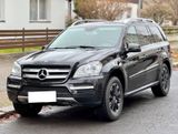 Mercedes-Benz GL 450 4Matic - Mercedes-Benz GL 450 mit Benzin-Antrieb