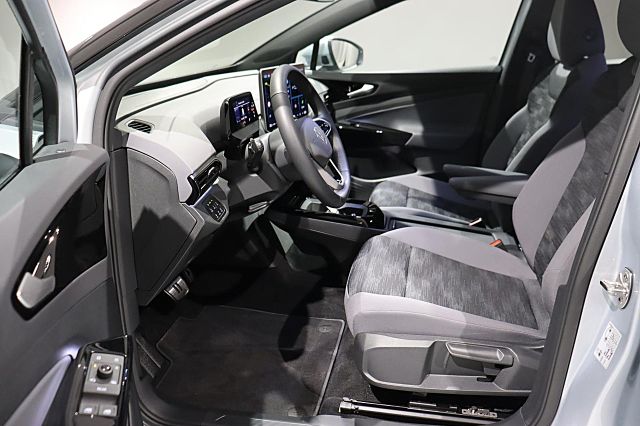 ID.4 Pure 125kW Wärmep. IQ-LIGHT Ganzjahresreife