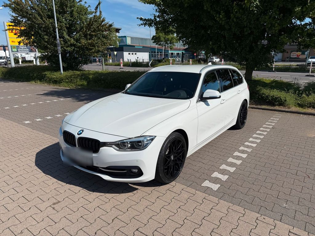 Image of BMW 320