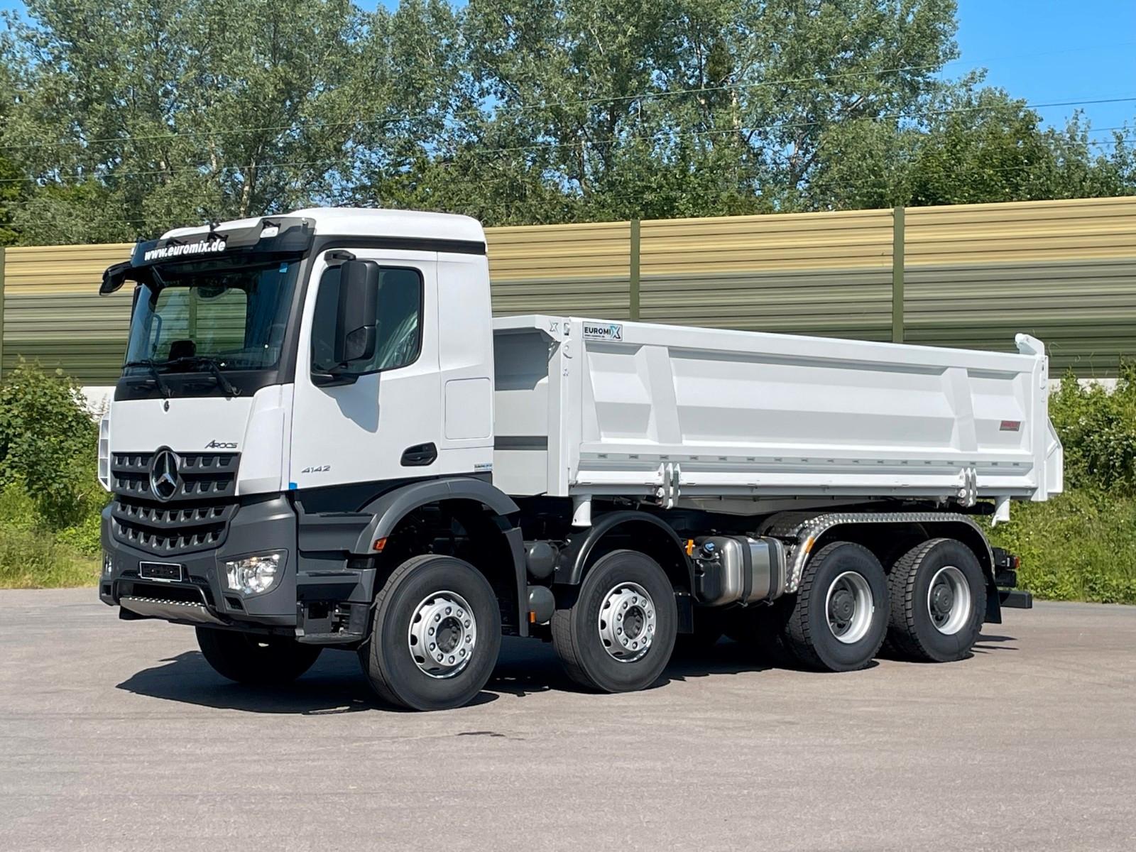 Mercedes-Benz 4145  8X4   Euromix EMT  3-Seiten-Kipper