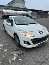 Peugeot 207 // 1.6l // TÜV - Peugeot 207 in Kiel
