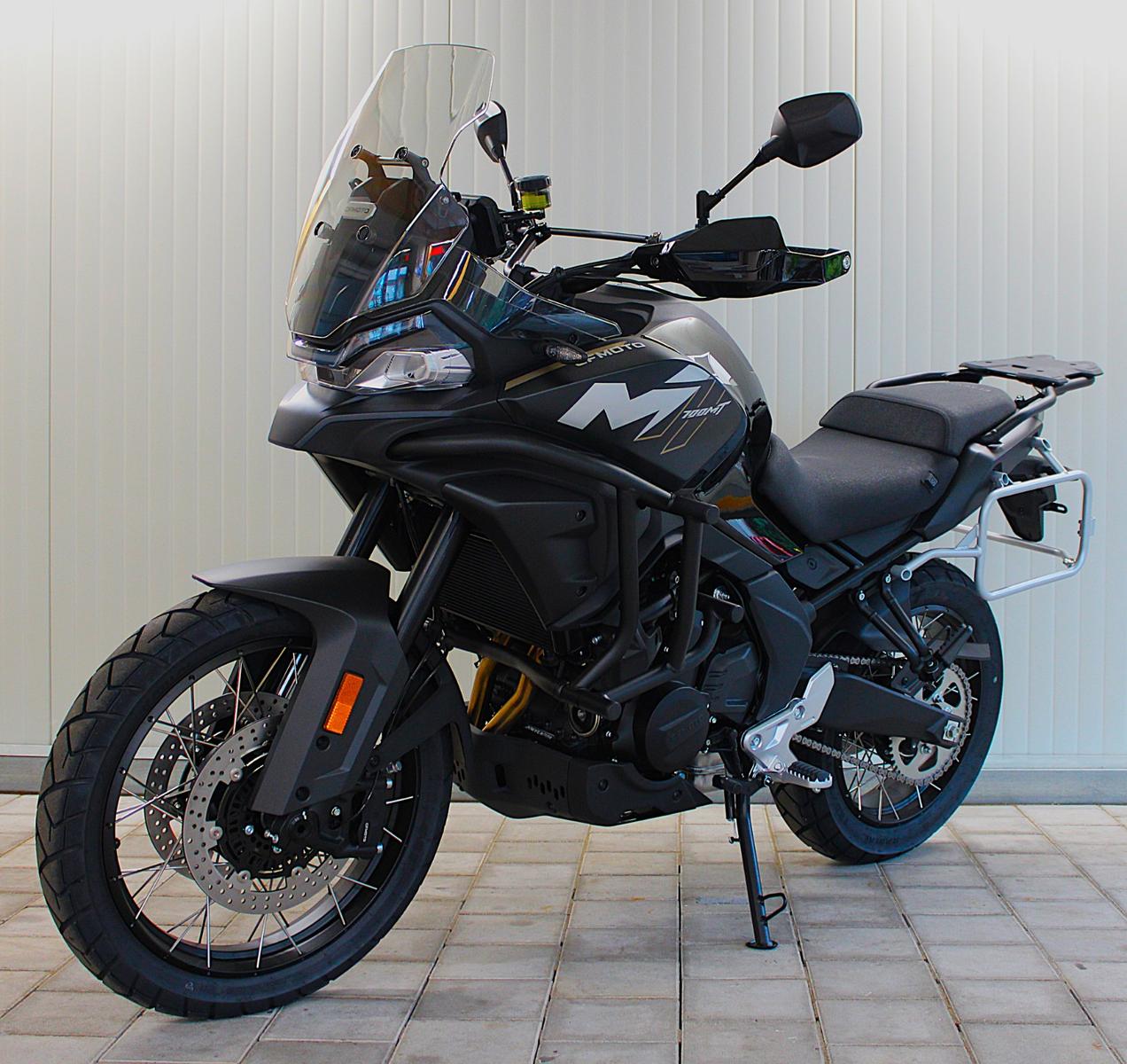 CFMOTO 700 MT vom Römer Team