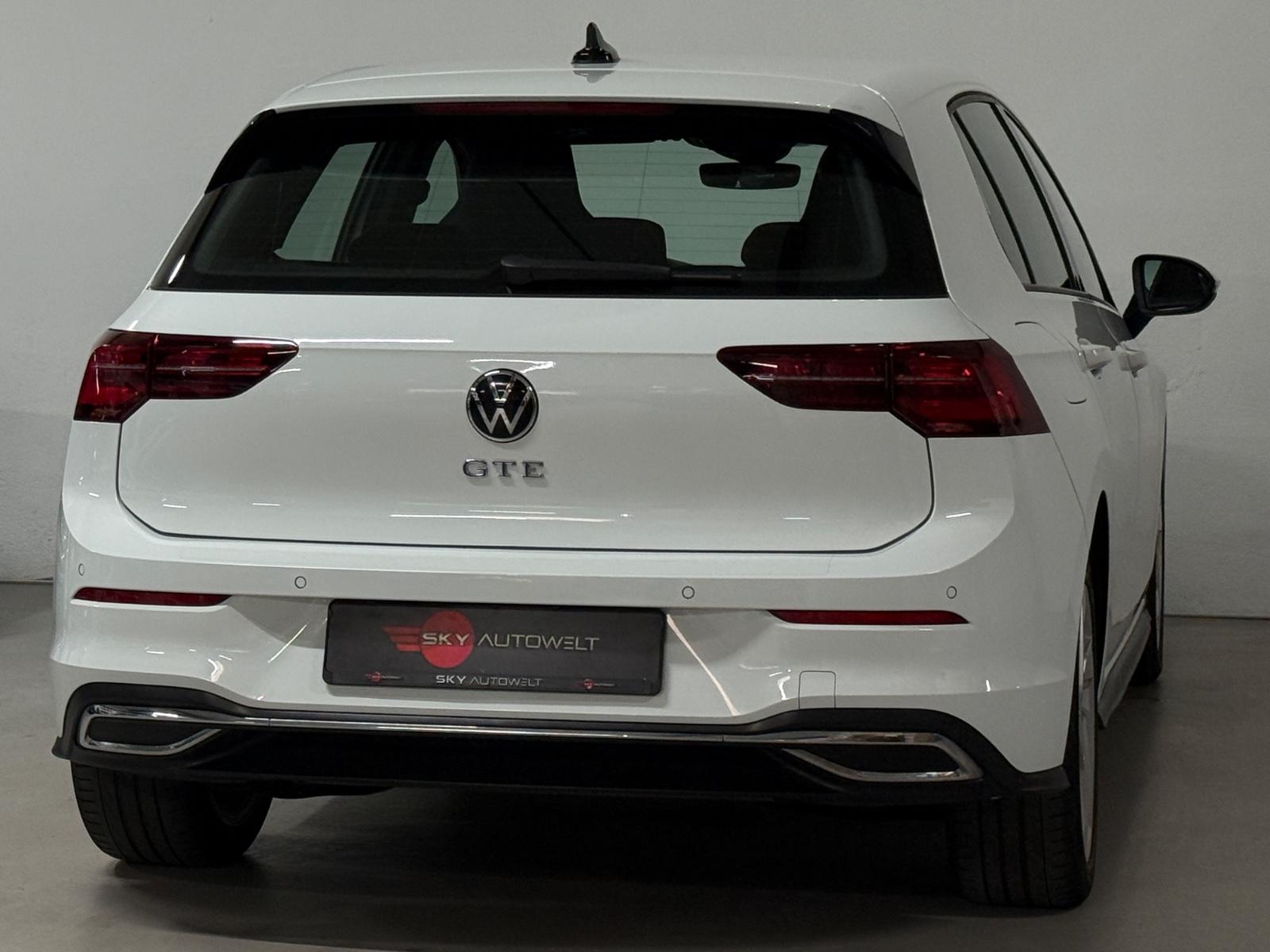VOLKSWAGEN GOLF - 8 - HYBRID - 150 ch - BVA - PACK SPORT