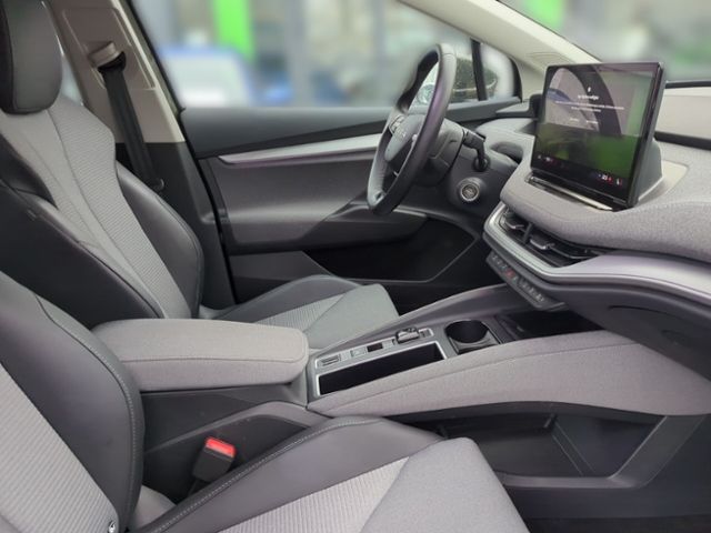 Fahrzeugabbildung SKODA Enyaq 60 Loft AHK PLUS WINTER