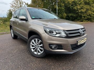 Volkswagen Tiguan - 1