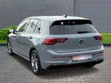 Volkswagen Golf VIII R-Line 2.0 TDI+Anhängerkupplung+Sportf - Volkswagen Golf mit Diesel-Antrieb: Anhängerkupplung