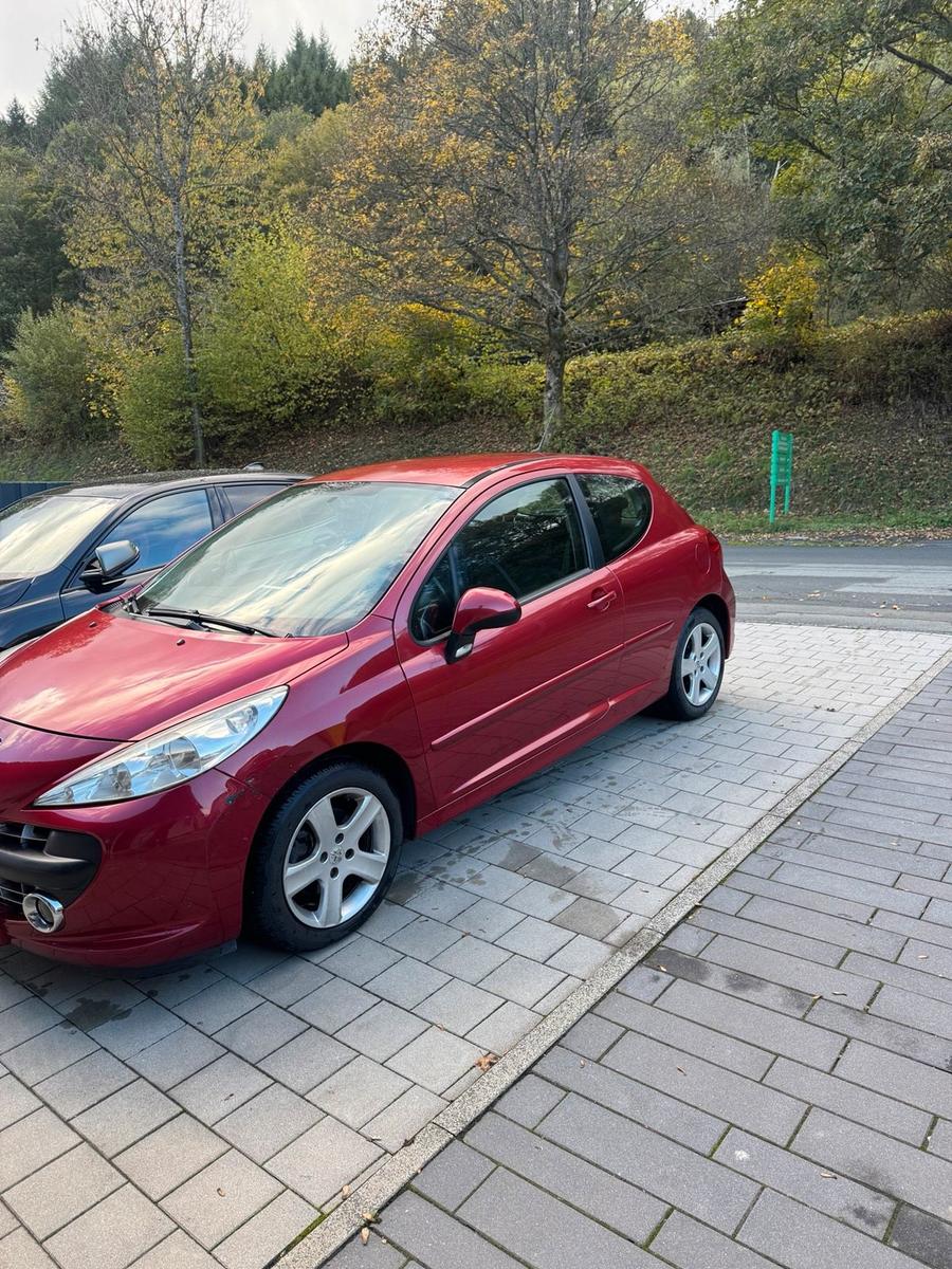 Peugeot 207