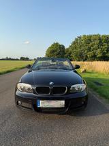 BMW Cario 118 d E88 2013 TÜV neu Leder Autimatik - BMW 118: Cabrio, 118d