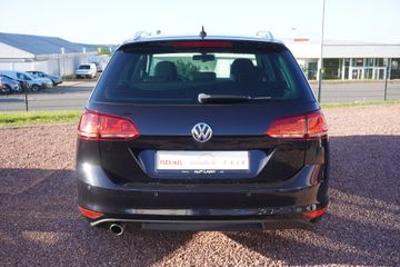Volkswagen Golf - 4