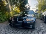 BMW 316d (NAVI)(AHK)(SHZ)(BI-XENON)(PDC) - BMW 316 in Frankfurt (Main)