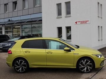 Volkswagen Golf VIII 2.0 TDI DSG Style Tiptronic KLIMA LED