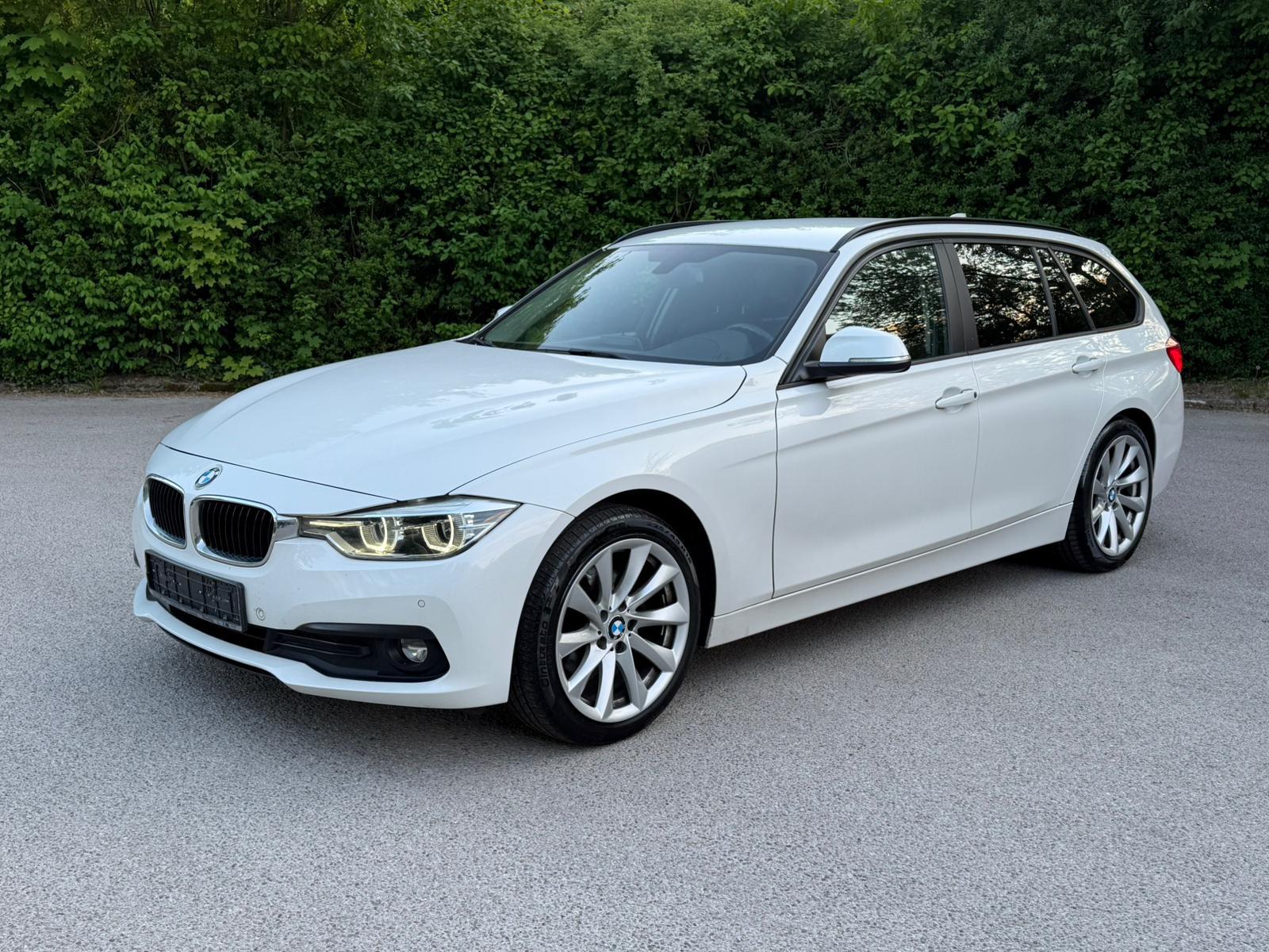 BMW 320d Touring Sport Line Navi Automatik LED