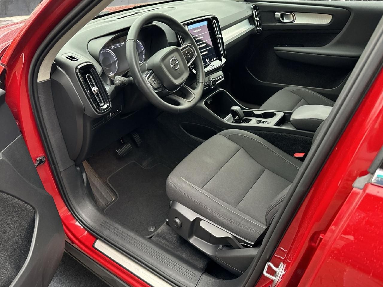 Fahrzeugabbildung Volvo XC40 Inscription Expression Recharge Plug-In Hyb