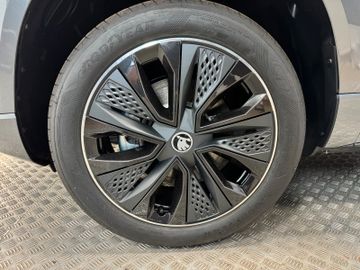 Skoda Karoq Sportline 1.5 Matrix+AHK+Panodach+Kamera