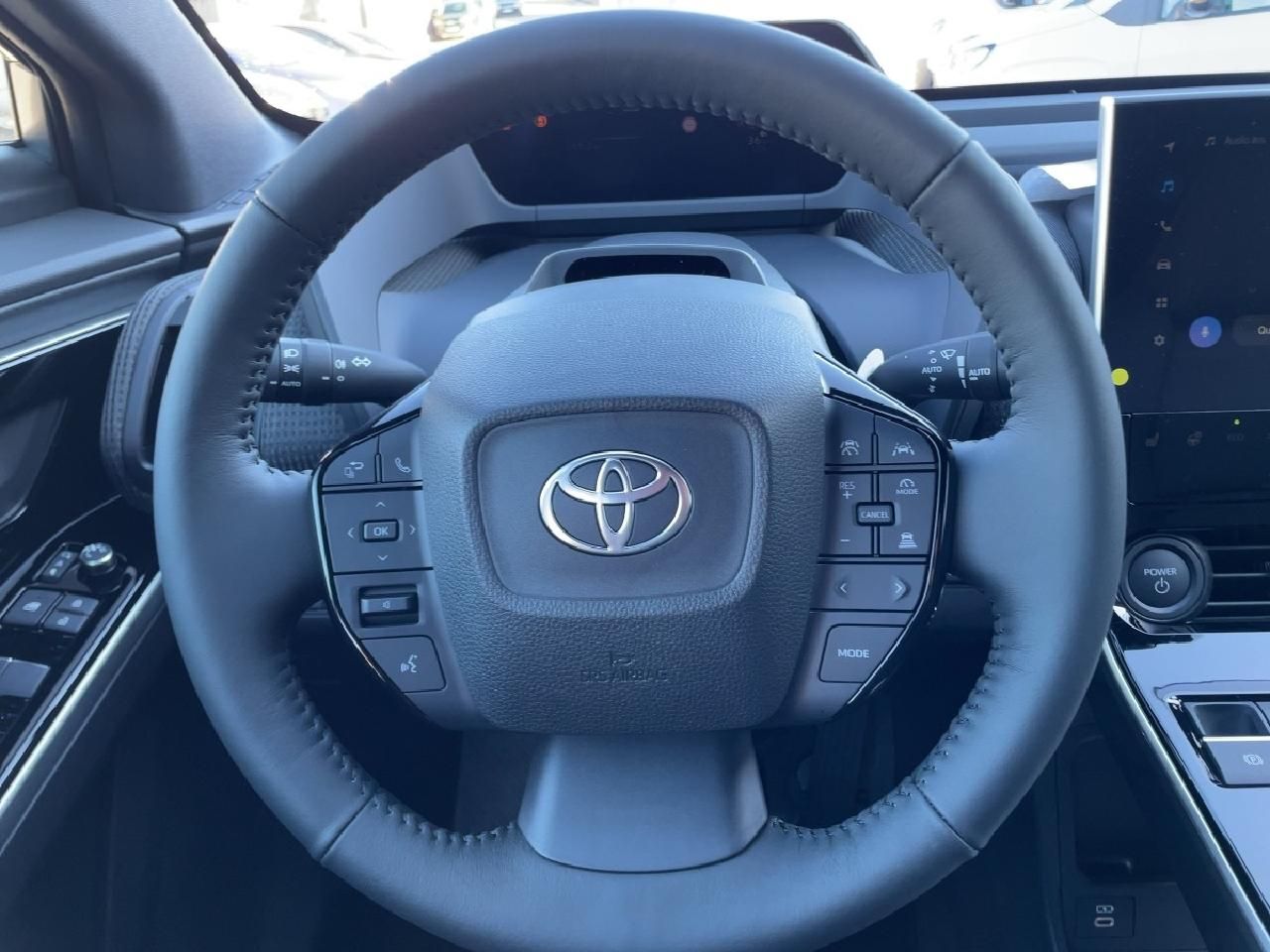 Fahrzeugabbildung Toyota bZ4X FWD 150kW Teamplayer