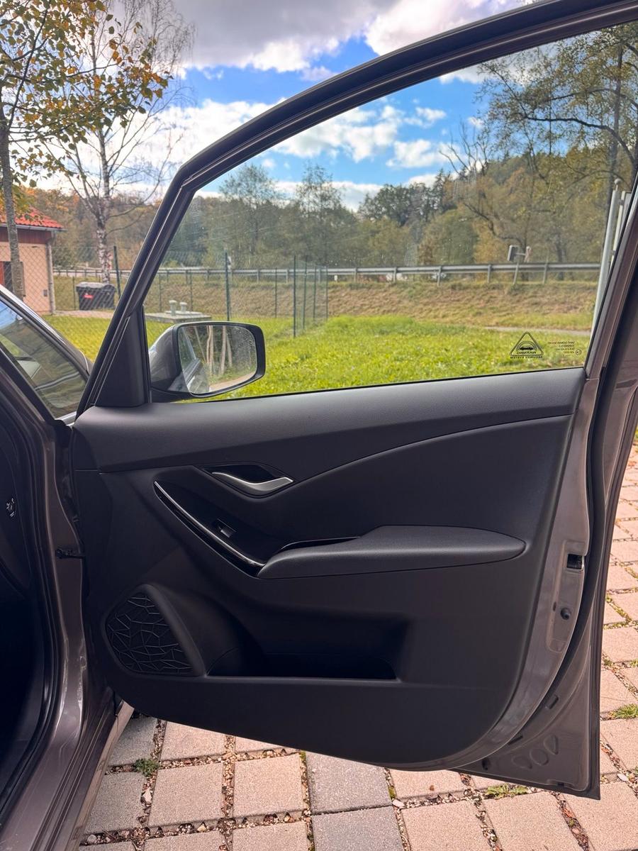 Hyundai ix20 2011 — photo 12