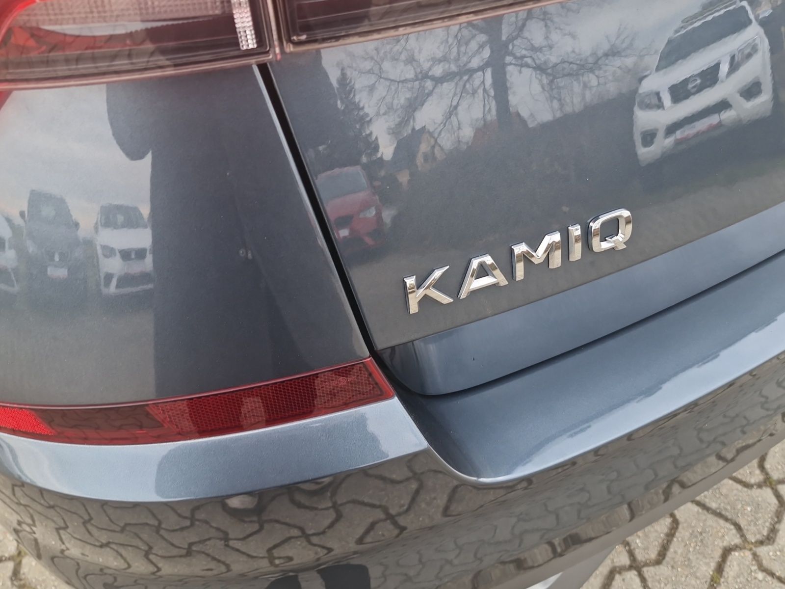 Fahrzeugabbildung SKODA Kamiq Ambition 1,0 TSI LED SHZ GRA APP-CONNECT