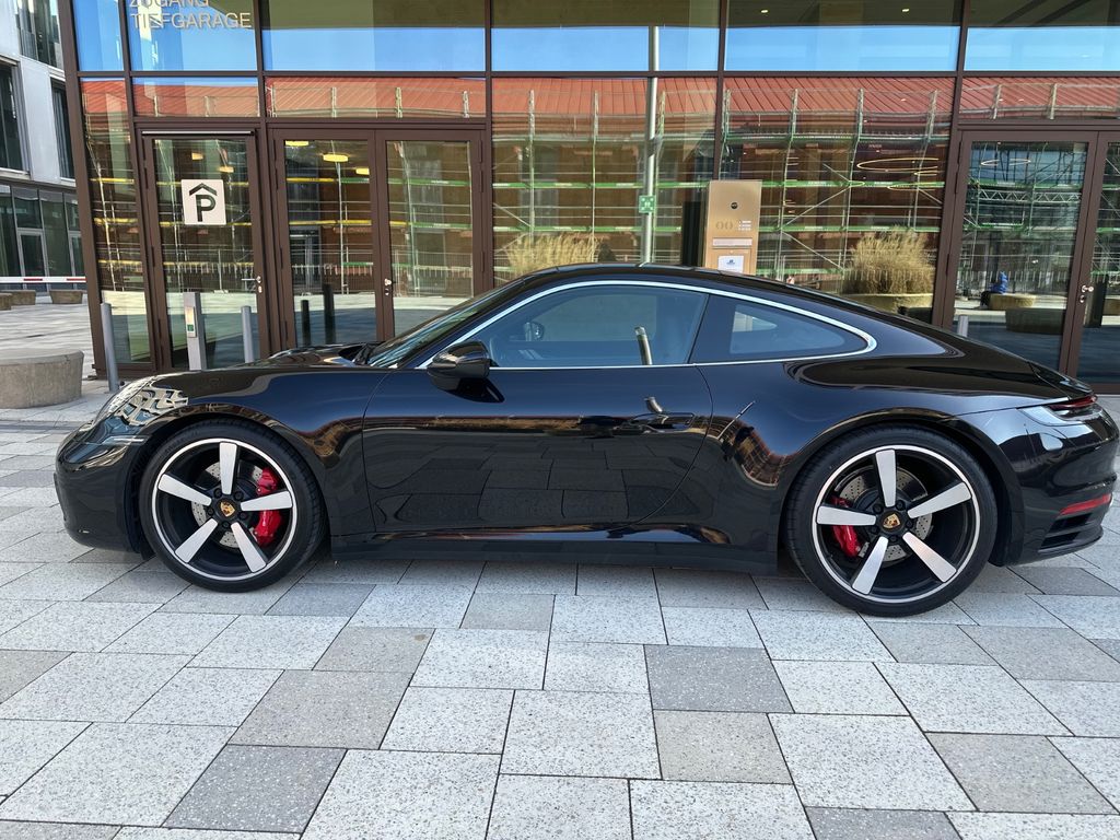 Image of Porsche 992
