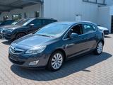 Opel Astra 1.6 Innovation - Opel Astra aus 2010: 1.6