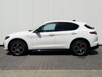 Alfa-Romeo Stelvio - 9