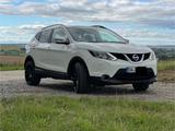 Nissan Qashqai 1.6 dCi DPF ALL-MODE 4x4 Tekna Tekna - Nissan Qashqai mit Diesel-Antrieb: Navigationssystem, Limousine