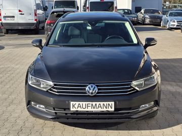 Volkswagen Passat - 2