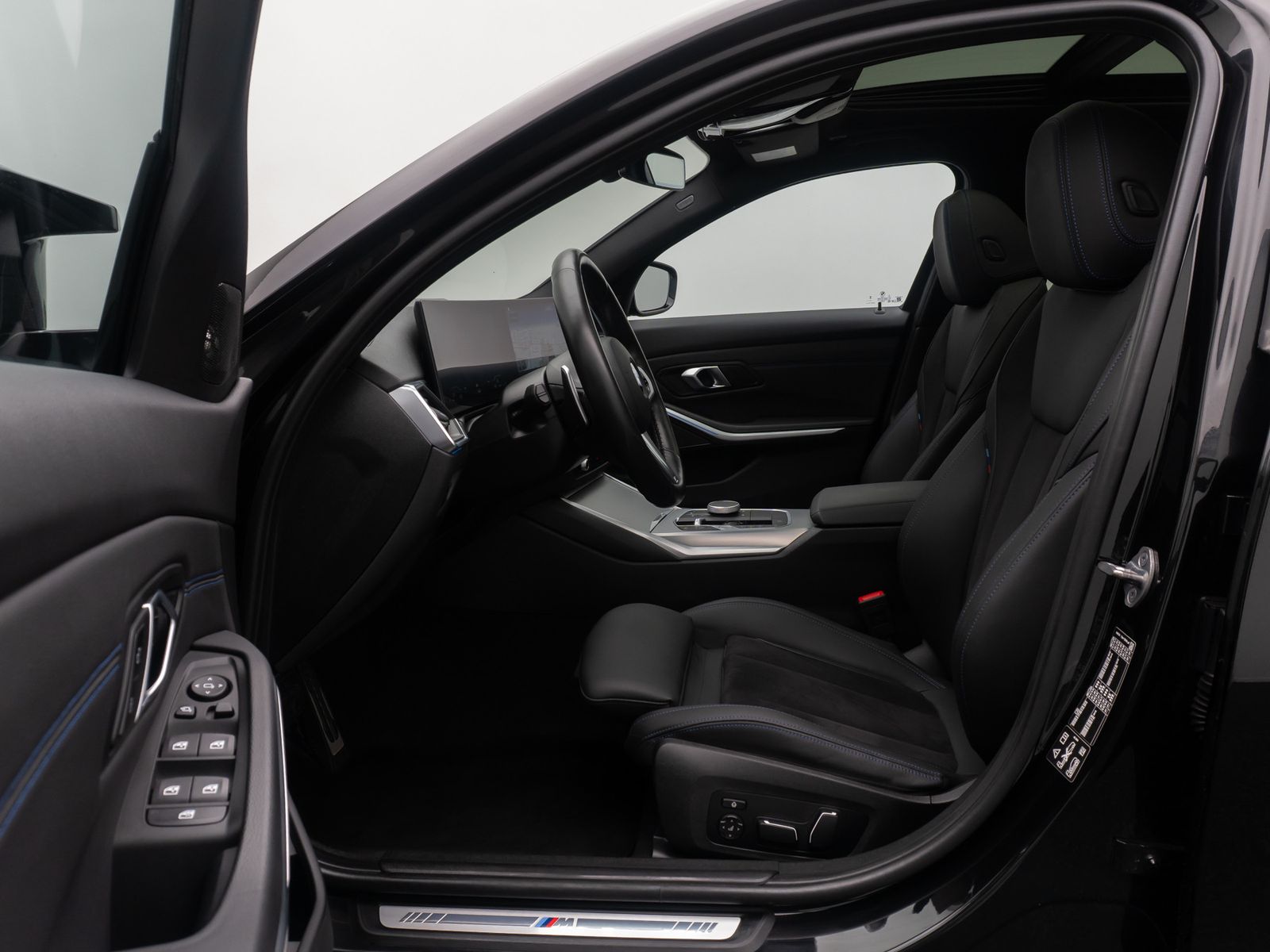 Fahrzeugabbildung BMW M340i xD H/K DAB AHK Panorama 19Zoll WidsDisplay