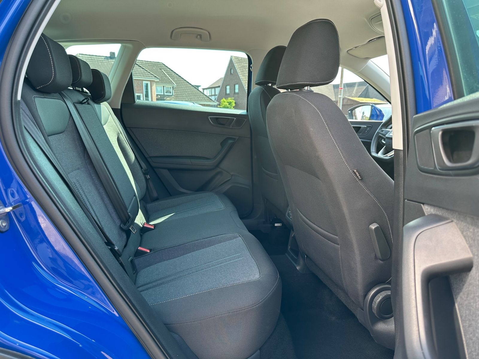 Fahrzeugabbildung SEAT Ateca 1.5 TSI Style DSG Navi/ACC/LED/Shzg./17´´