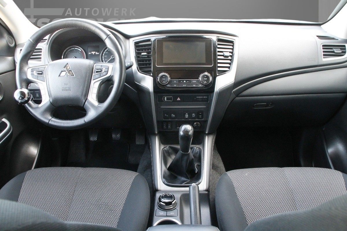Fahrzeugabbildung Mitsubishi L200 (KL0/KJ0) Spirit Doppelkabine 4WD
