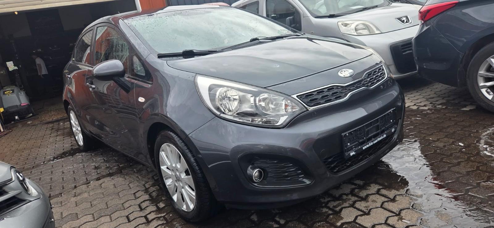Kia Rio Dream Team 1,2