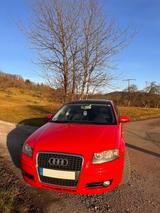 Audi A3 8P 2.0 TDI Sportback - Audi A3 aus 2005 mit Diesel-Antrieb: 2.0