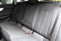 AUDI A4 Avant 40TDI quattro/ MATRIX/BUSINESS/AMBIENTE AUDI A4 Avant 40TDI quattro/ MATRIX/BUSINESS/AMBIENTE