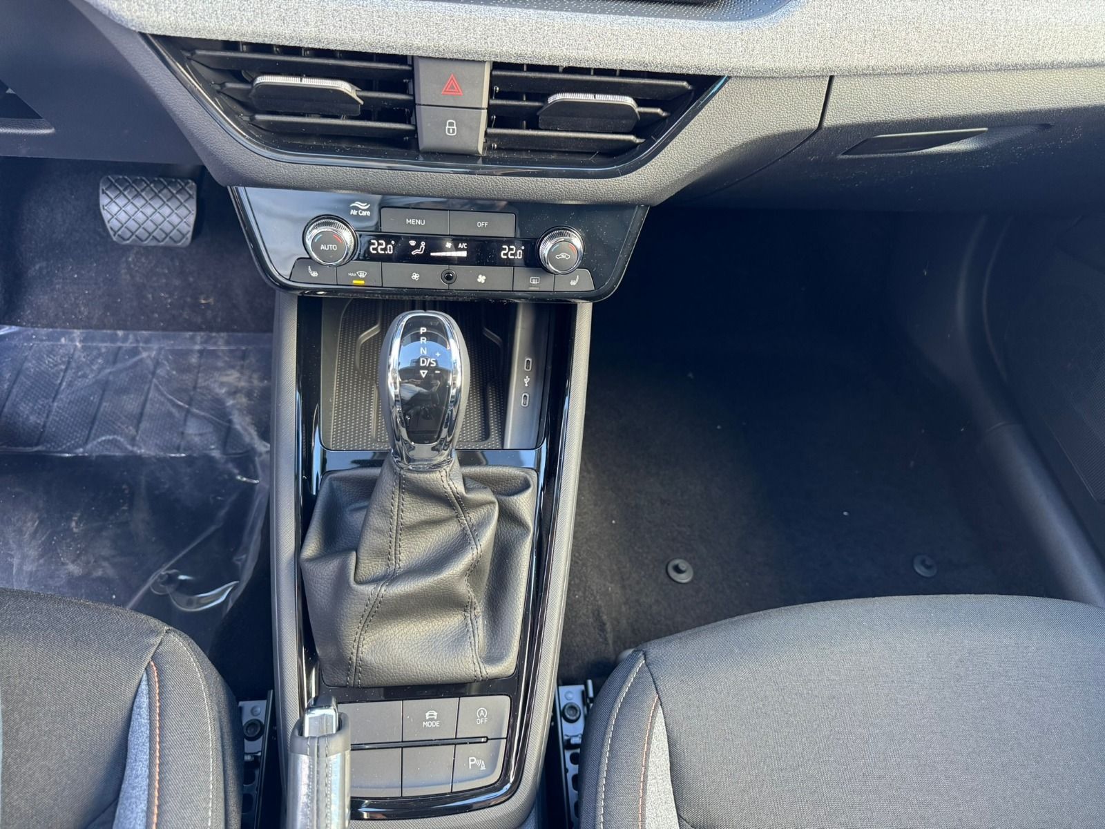 Fahrzeugabbildung SKODA Kamiq Selection 1,0 TSI 85 kW 7-Gang-DSG