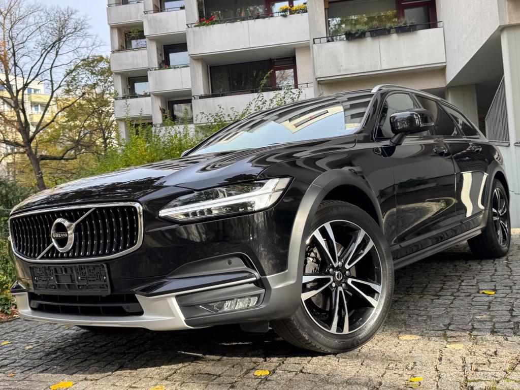 Volvo V90 Cross Country