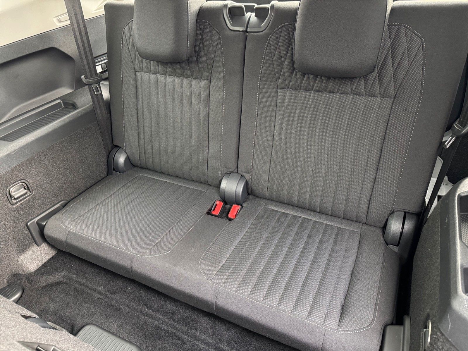 Fahrzeugabbildung Volkswagen Tiguan Allspace Life 1.5 TSI