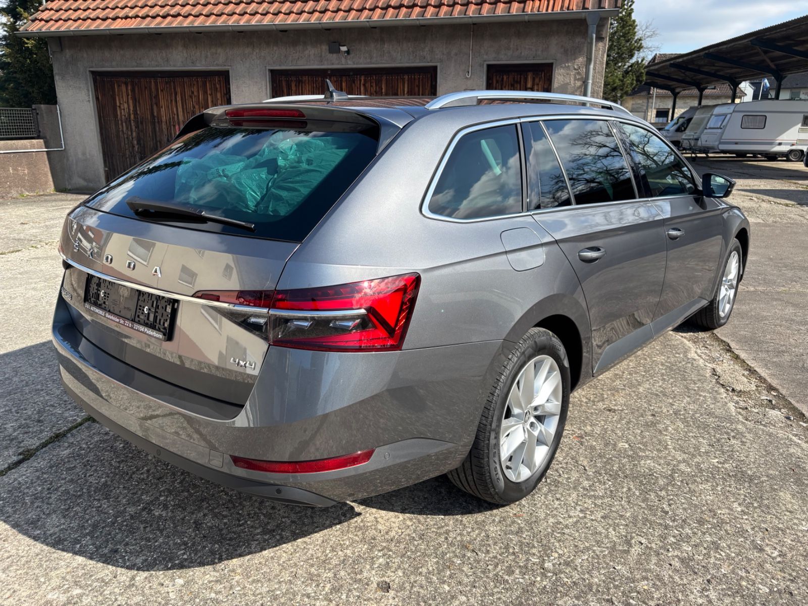 Skoda Superb Combi 2.0 TDI DSG 4x4 foto 16