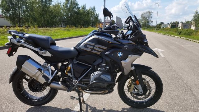 BMW R1250GS