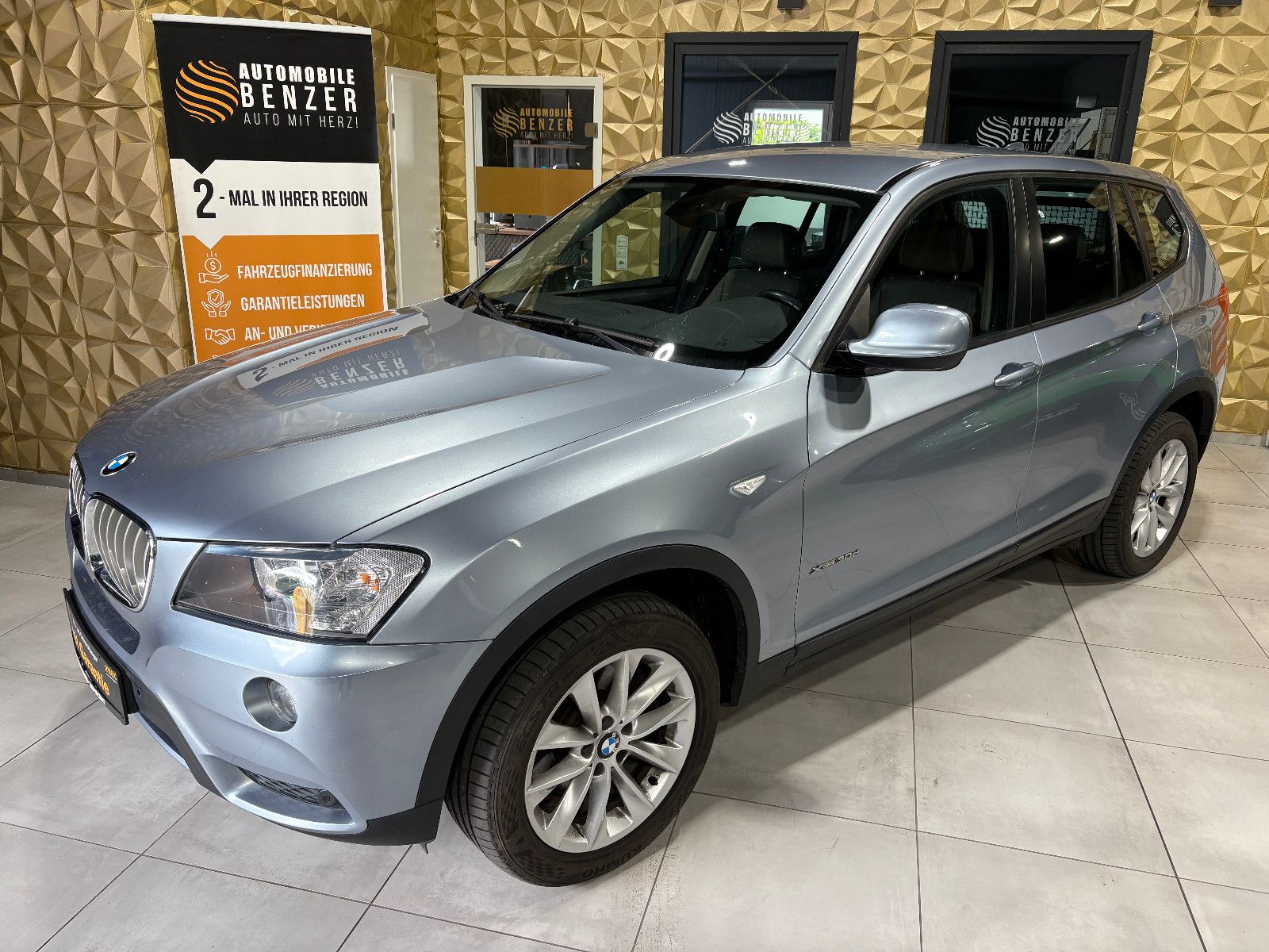 Fahrzeugabbildung BMW X3 xDrive 30 d/TEMPOMAT/SHZ/PDC/KLIMA/VOLLEDER