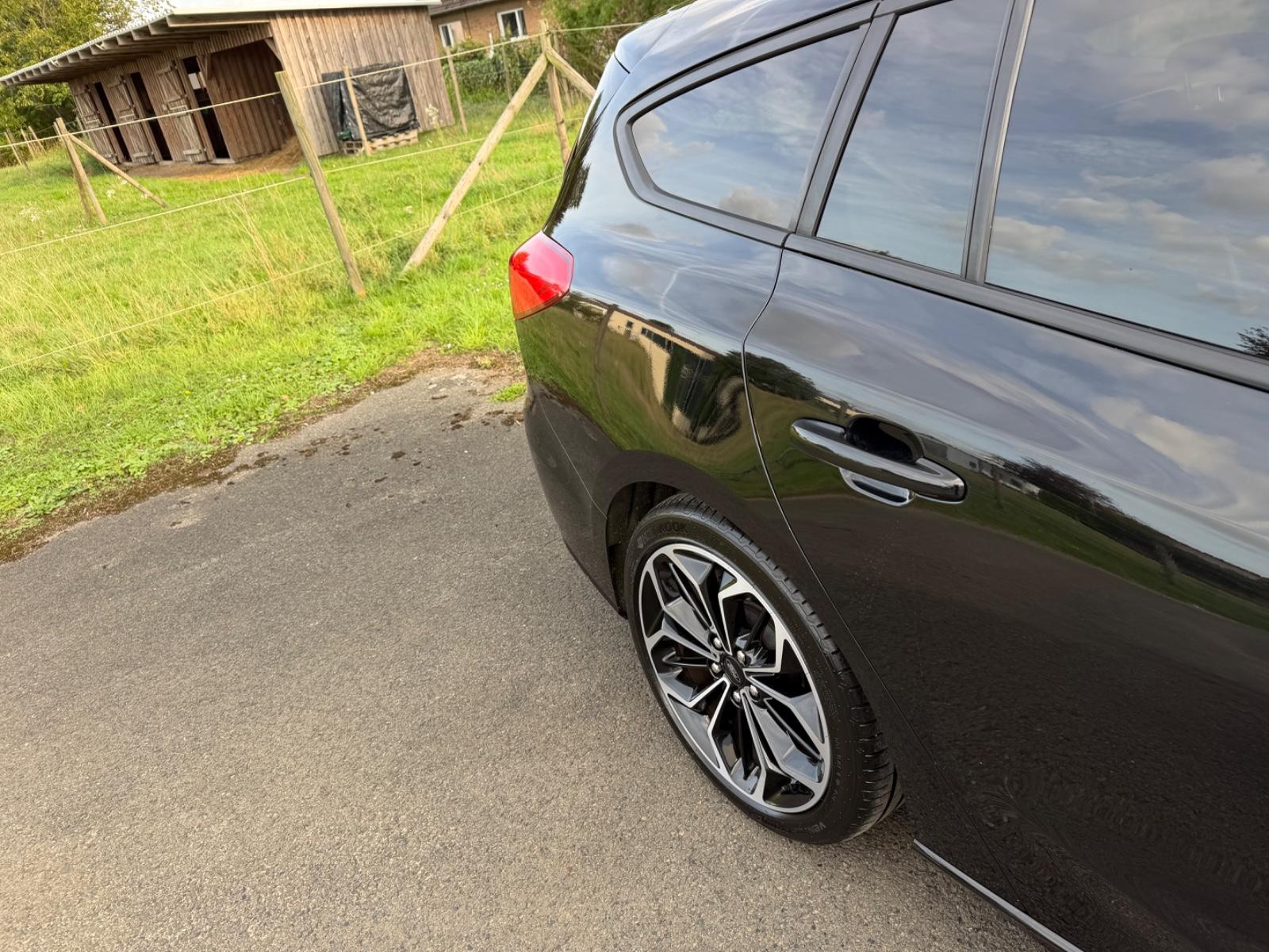 Ford Focus 1,0 EcoBoost 92kW ST-Line Turnier Auto...