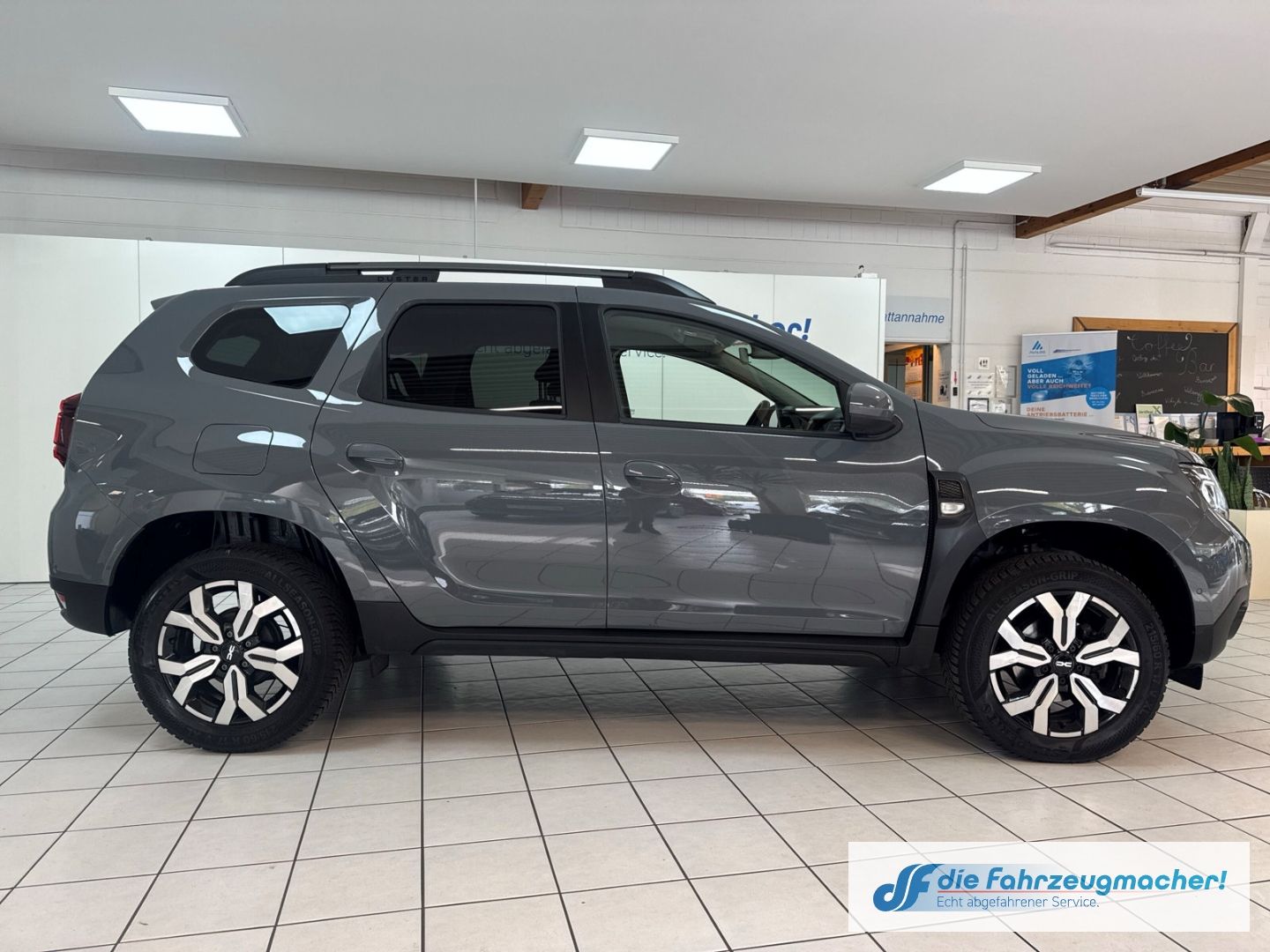 Fahrzeugabbildung Dacia Duster II Journey Navi 360 Kamera Klimaautom SHZ