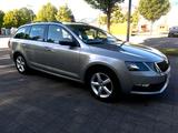 Skoda Octavia 1.6 TDI Ambition Combi Ambition - Skoda Octavia mit Diesel-Antrieb: Kombi, 1.6