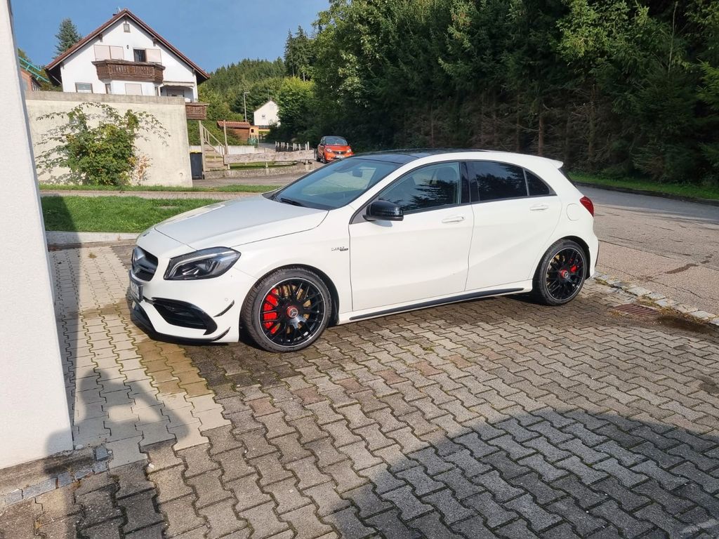 Mercedes-Benz A 45 AMG