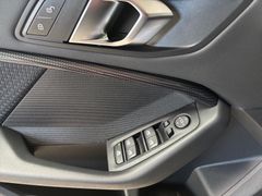 Fahrzeugabbildung BMW 218i Gran Coupé -- ACC/DrivingAssist/harman/17LM